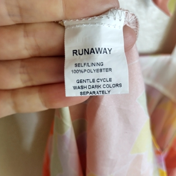 RUNAWAY THE LABEL MINDY MIDI DRESS in Sage Sz M - Picture 9 of 13